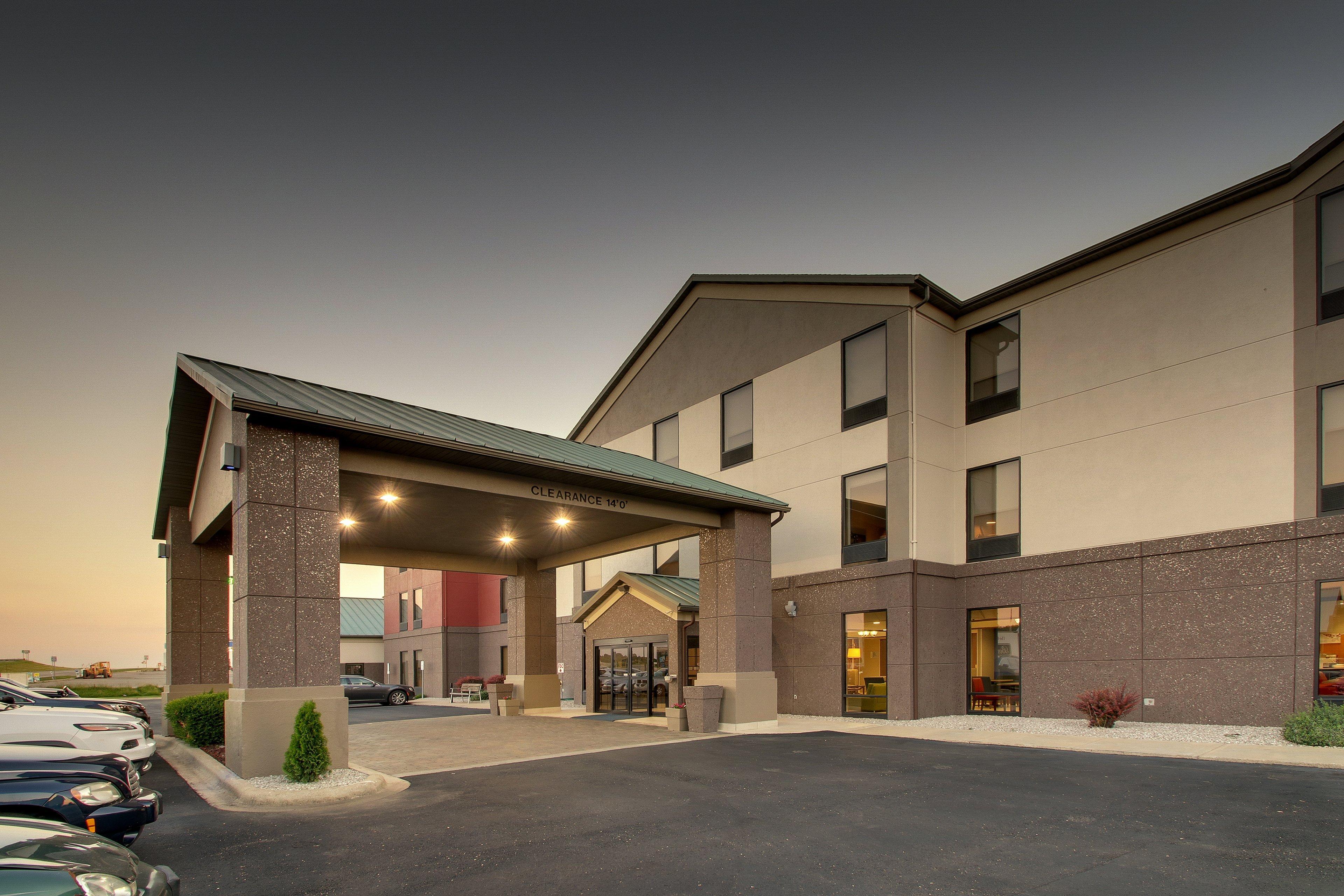 Holiday Inn Express Hotel & Suites Lebanon By Ihg Extérieur photo