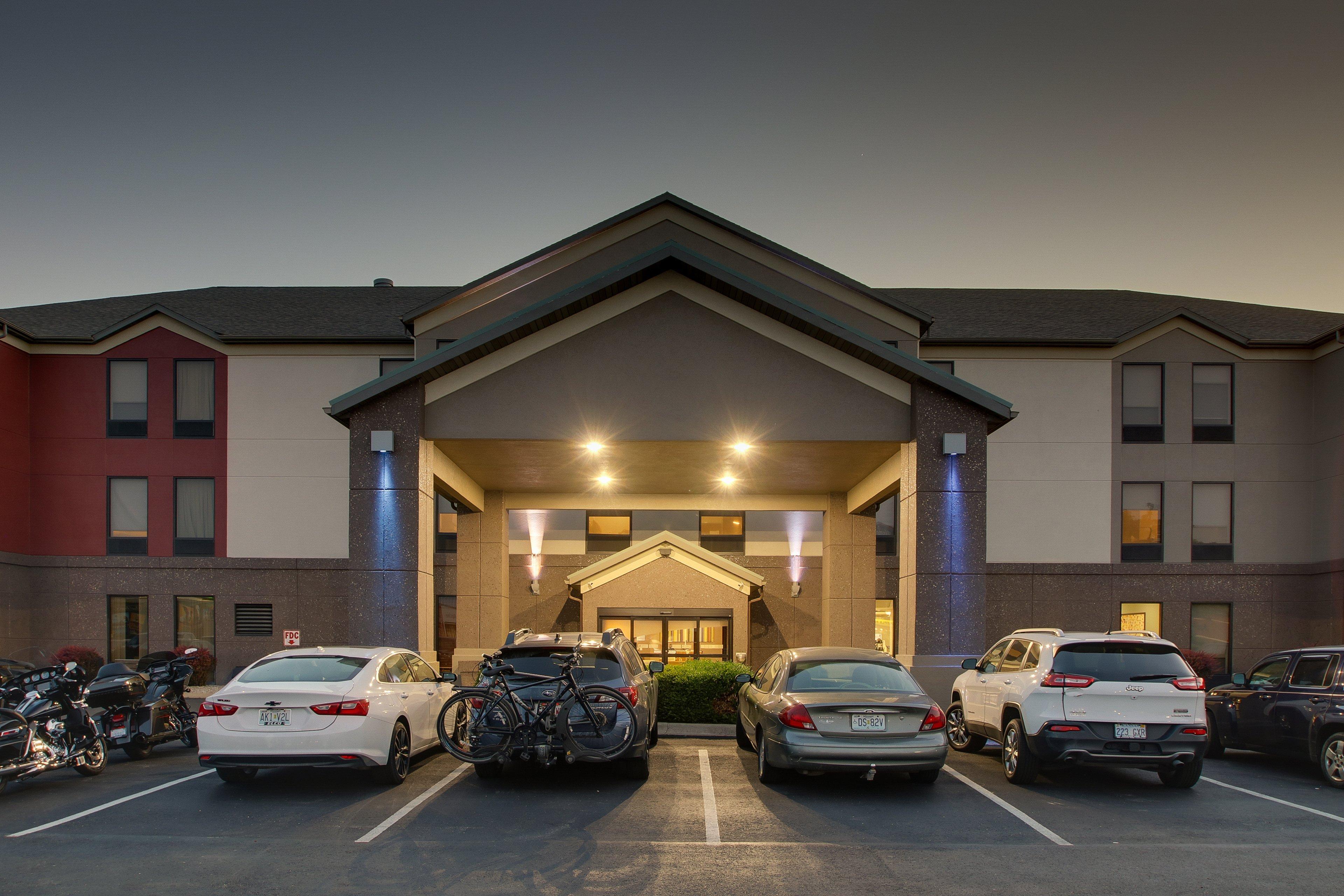 Holiday Inn Express Hotel & Suites Lebanon By Ihg Extérieur photo